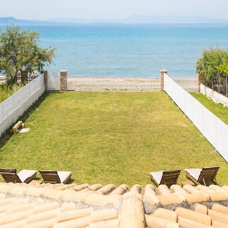 Terracotta Beach House 레프킴미 외부 사진