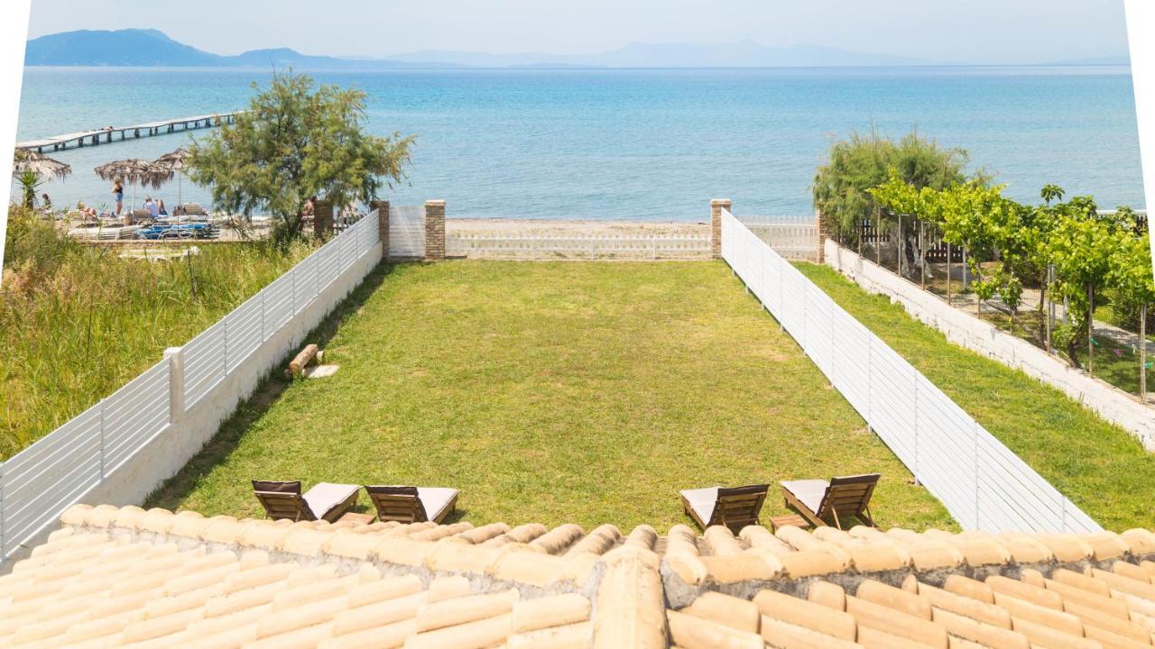 Terracotta Beach House 레프킴미 외부 사진